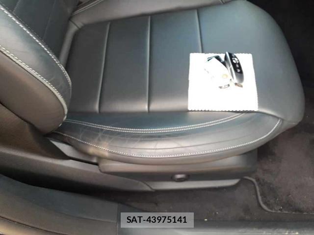 Mercedes Benz E-CLASS 2021-10 8009344-7