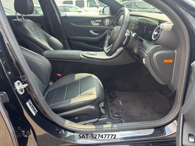 Mercedes Benz E-CLASS 2021-07 8009761-13