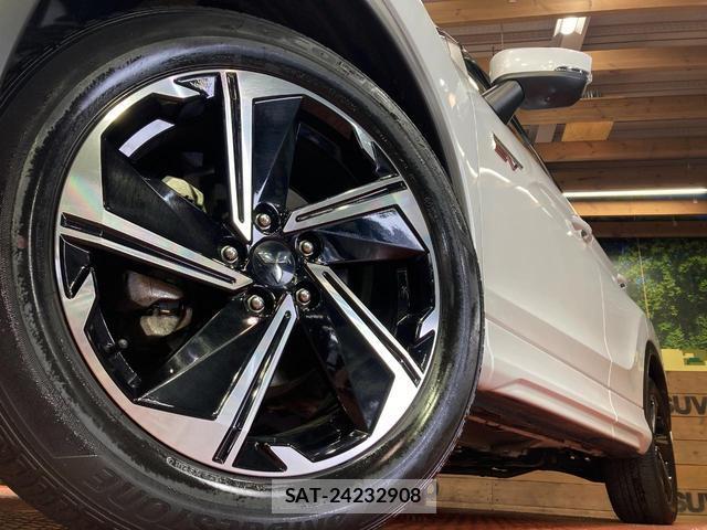 Mitsubishi ECLIPSE CROSS 2021-08 8003880-12