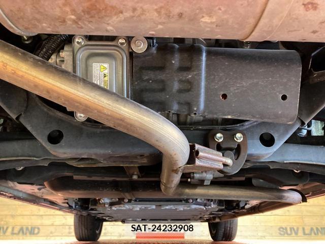 Mitsubishi ECLIPSE CROSS 2021-08 8003880-18