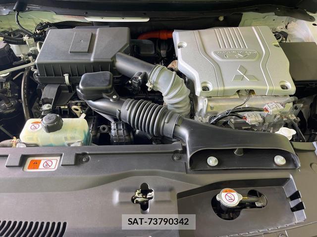 Mitsubishi ECLIPSE CROSS 2020-12 8011366-16