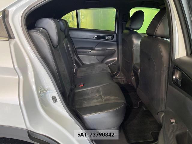 Mitsubishi ECLIPSE CROSS 2020-12 8011366-7