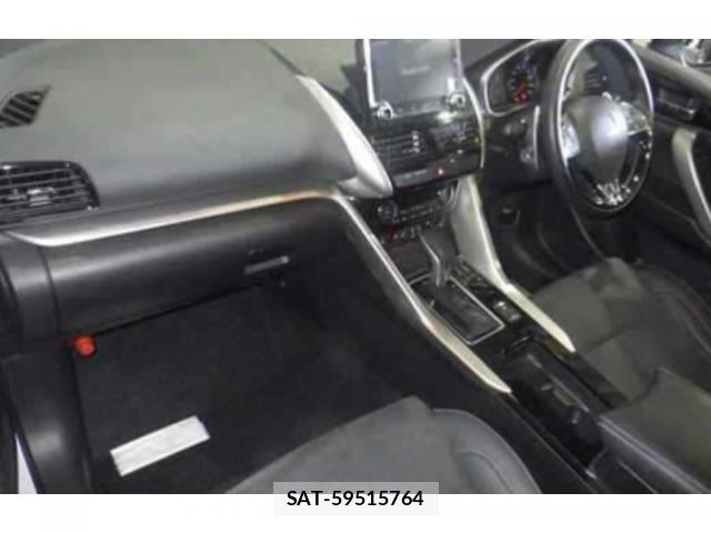 Mitsubishi ECLIPSE CROSS 2022-09 8008264-2