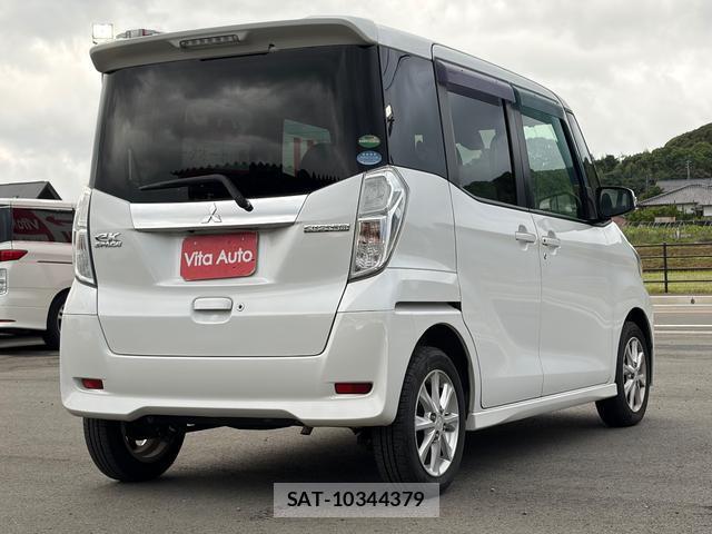 Mitsubishi EK SPACE 2017-09 8004353-12