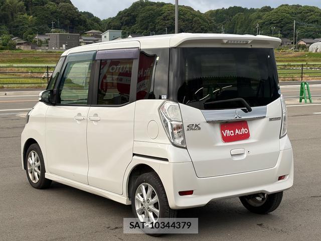 Mitsubishi EK SPACE 2017-09 8004353-4