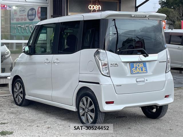 Mitsubishi EK SPACE 2014-03 8007924-13