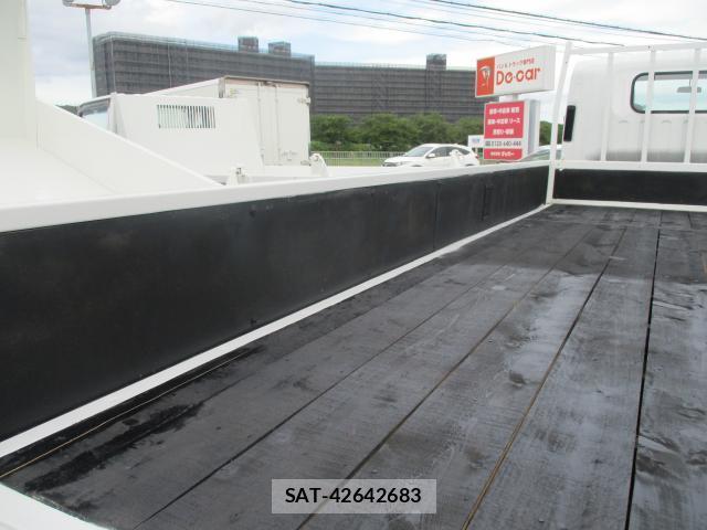 Isuzu ELF TRUCK 2010-08 8005274-15