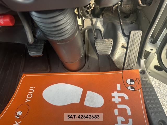 Isuzu ELF TRUCK 2010-08 8005274-7