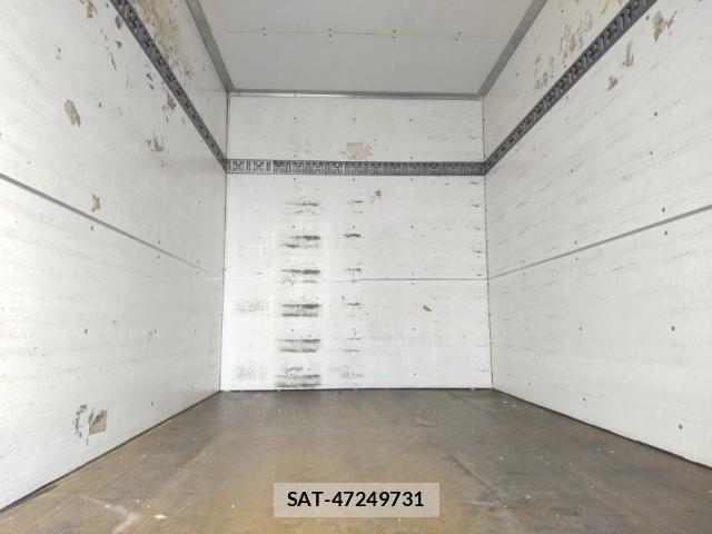 Isuzu ELF TRUCK 2015-05 8008855-3