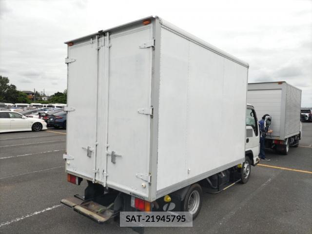 Isuzu ELF TRUCK 2017-10 8008860-5