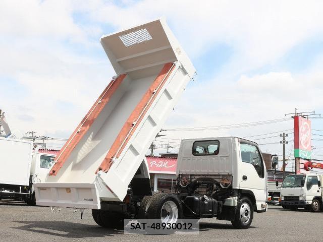 Isuzu ELF TRUCK 2017-09 8009567-1