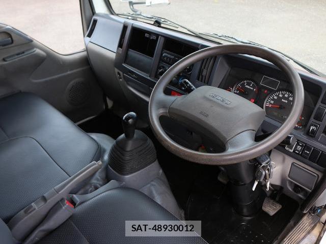 Isuzu ELF TRUCK 2017-09 8009567-2