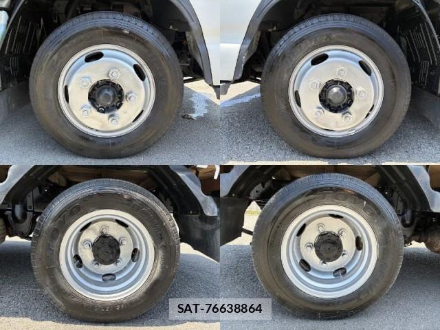 Isuzu ELF TRUCK 2019-02 8010830-12