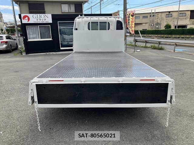 Isuzu ELF TRUCK 2013-11 8010833-8