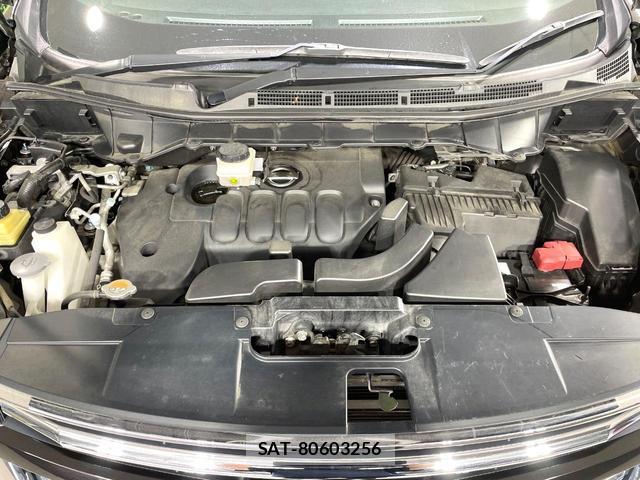 Nissan ELGRAND 2017-09 8006733-18