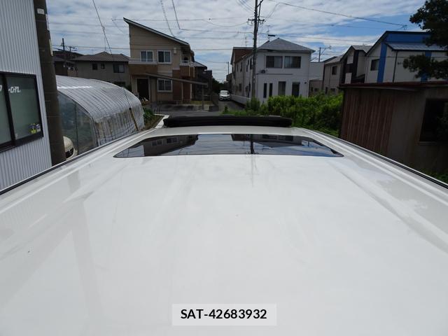 Nissan ELGRAND 2013-02 8009481-13