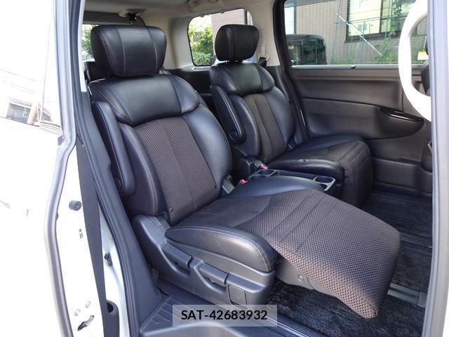 Nissan ELGRAND 2013-02 8009481-15