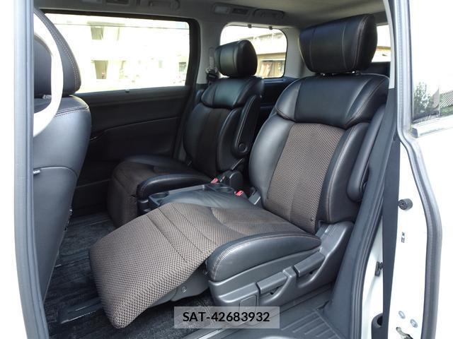 Nissan ELGRAND 2013-02 8009481-16