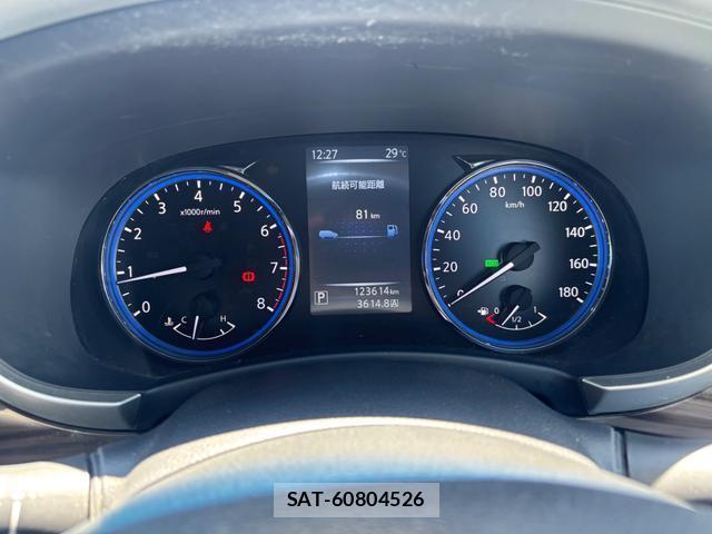 Nissan ELGRAND 2014 8010664-11