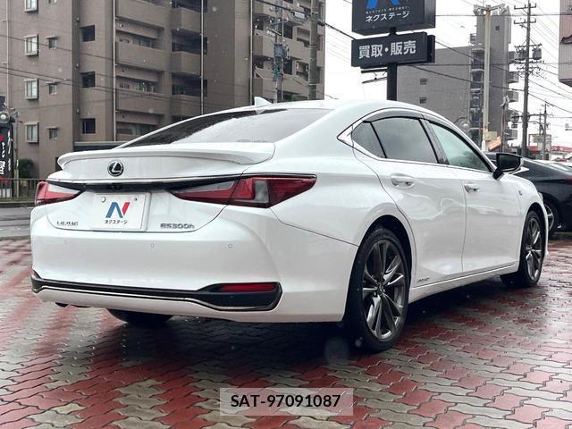 Lexus ES 2020-01 8005101-16