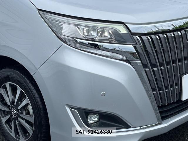 Toyota ESQUIRE 2018-10 8003630-12