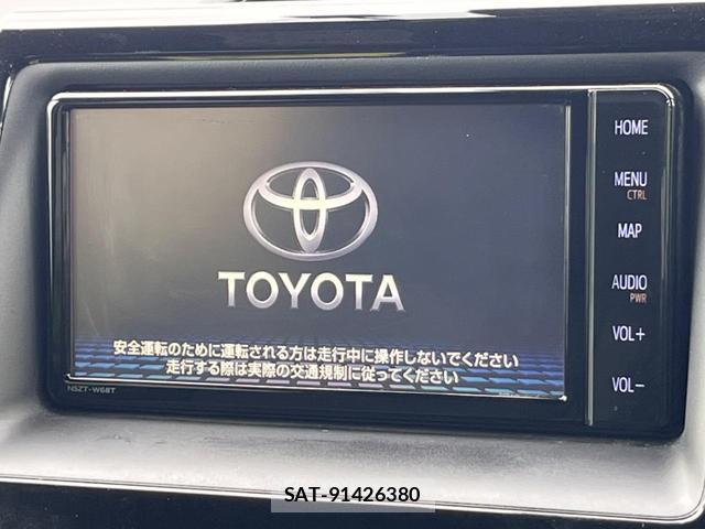 Toyota ESQUIRE 2018-10 8003630-2
