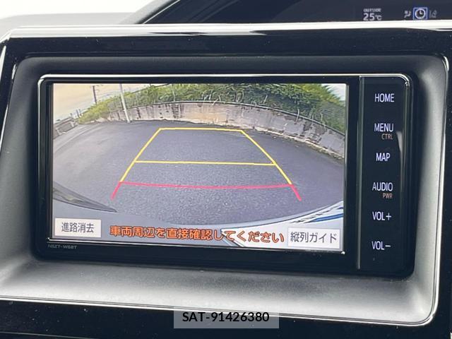 Toyota ESQUIRE 2018-10 8003630-3
