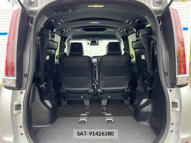 Toyota ESQUIRE 2018-10 8003630-9