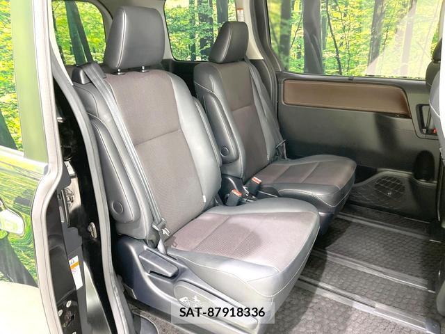 Toyota ESQUIRE 2016-03 8005005-10