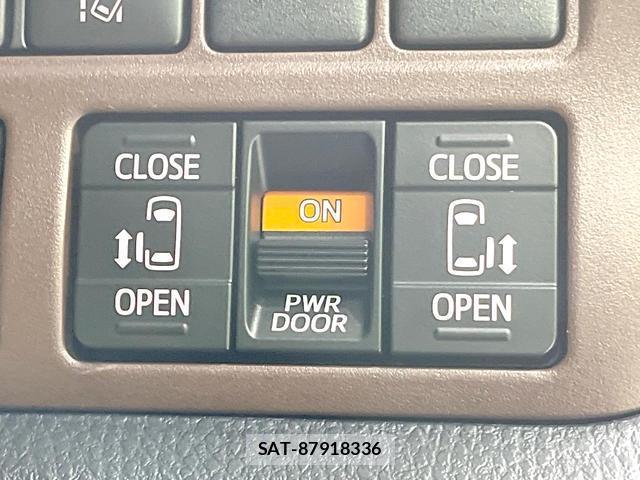 Toyota ESQUIRE 2016-03 8005005-2