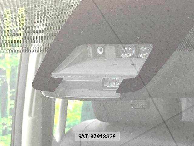 Toyota ESQUIRE 2016-03 8005005-6