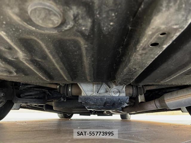 Toyota ESQUIRE 2018-03 8005214-19