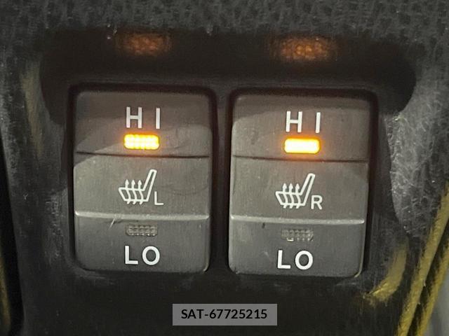 Toyota ESQUIRE 2015-04 8005853-6