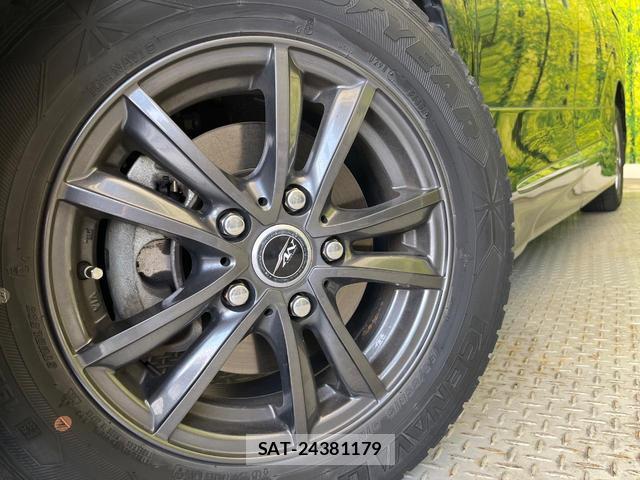 Toyota ESQUIRE 2015-09 8006378-12