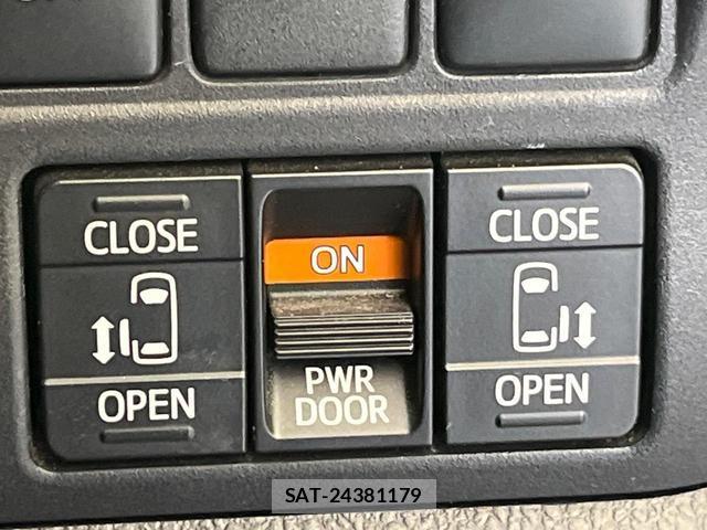 Toyota ESQUIRE 2015-09 8006378-3