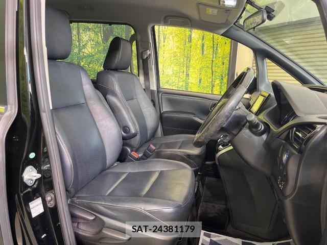 Toyota ESQUIRE 2015-09 8006378-6