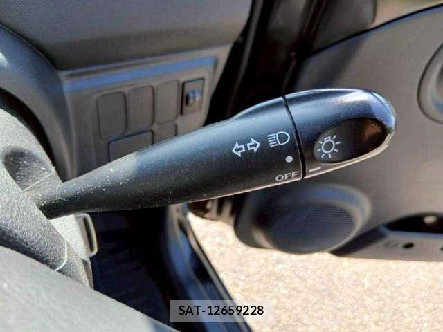 Daihatsu ESSE 2010-05 8003580-13