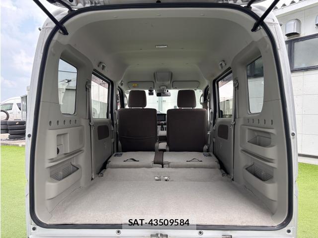 Suzuki EVERY WAGON 2015-09 8011762-12