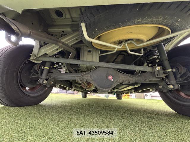 Suzuki EVERY WAGON 2015-09 8011762-8