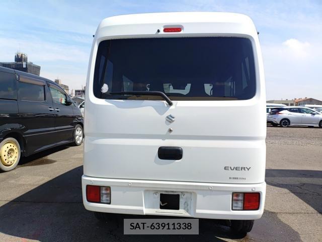Suzuki EVERY 2022-06 8012073-3
