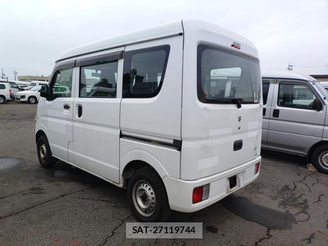 Suzuki EVERY 2020-07 8012075-4