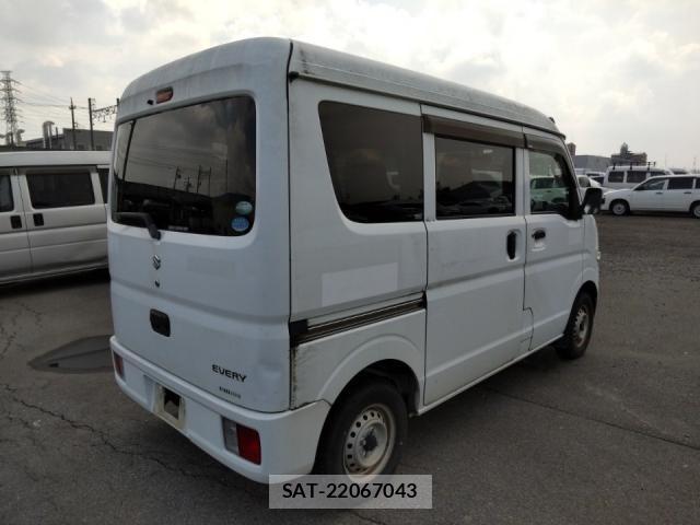 Suzuki EVERY 2016-06 8012078-2
