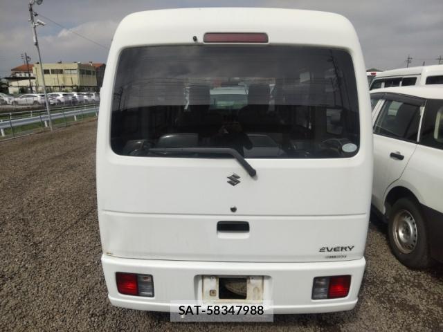 Suzuki EVERY 2012-06 8012079-3