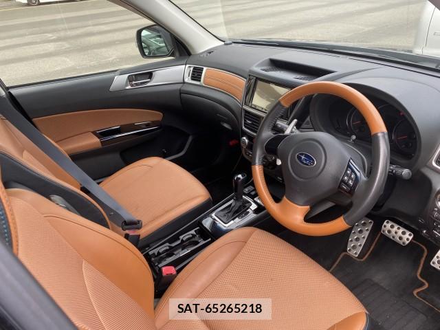 Subaru EXIGA CROSSOVER 2017-02 8009750-8