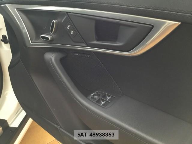Jaguar F-TYPE 2018-10 8011144-10