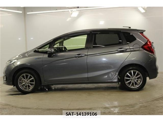 Honda FIT HYBRID 2019-09 8011329-12