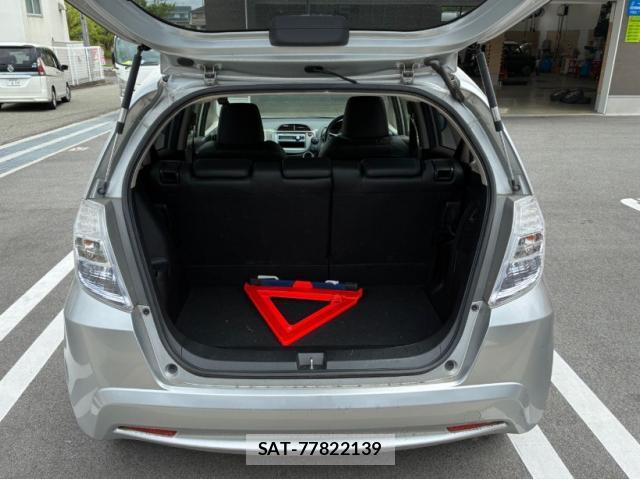 Honda FIT HYBRID 2013-09 8011531-4
