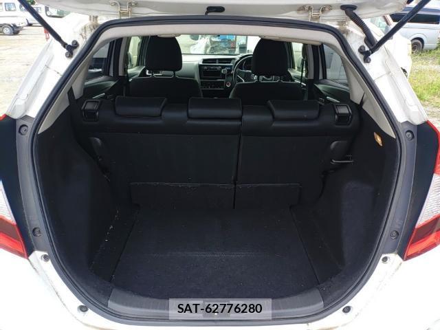 Honda FIT 2019-06 8005596-7