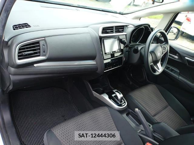 Honda FIT 2019-06 8005597-15