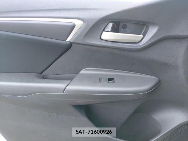Honda FIT 2018-07 8005619-12